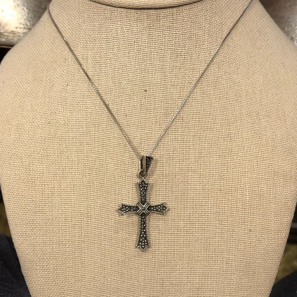 Vintage Marcasite Sterling Silver Cross On Box Chain Necklace 20”